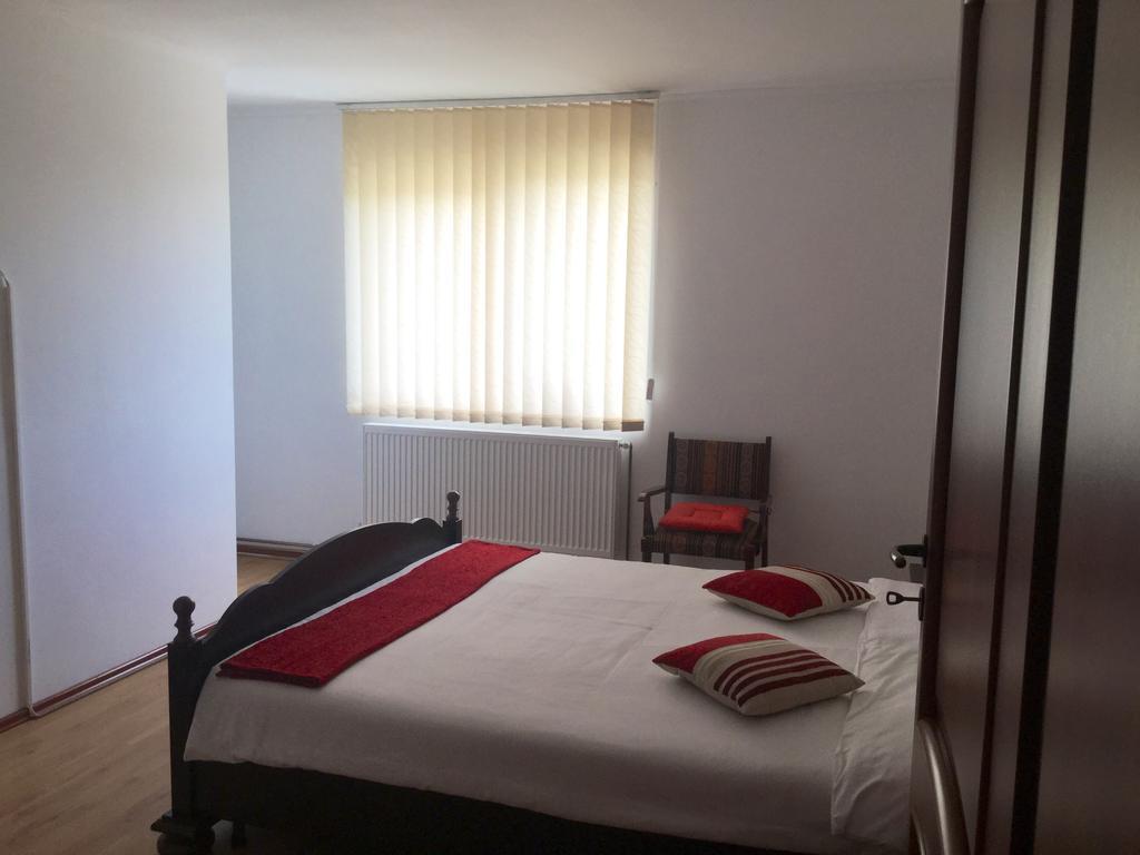 Casa Bella Turda Hotell Exteriör bild