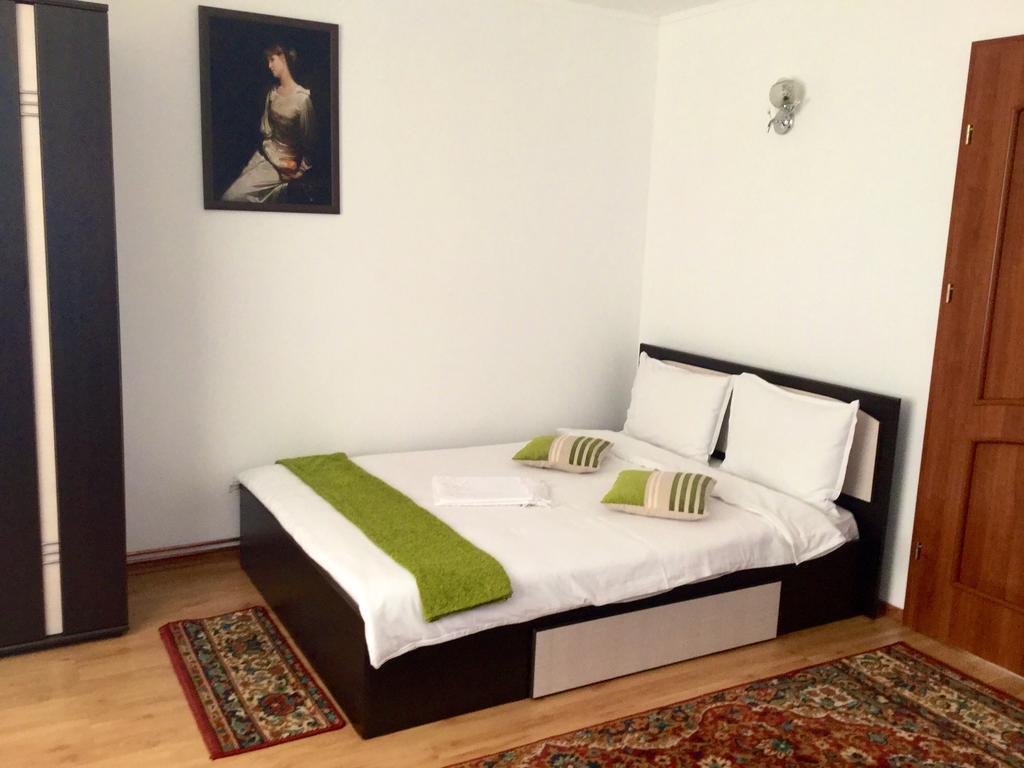 Casa Bella Turda Hotell Exteriör bild
